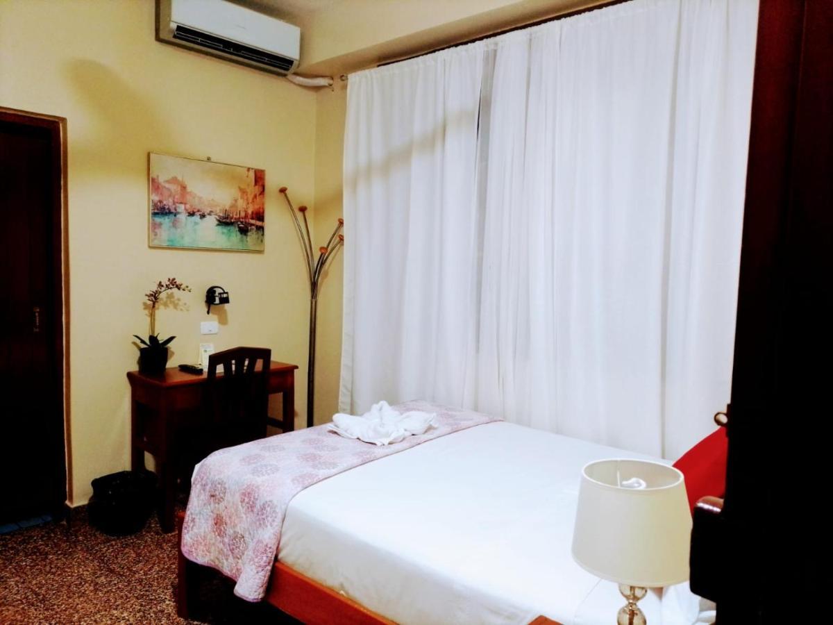 El Virrey Hospedaje Pucallpa Kültér fotó